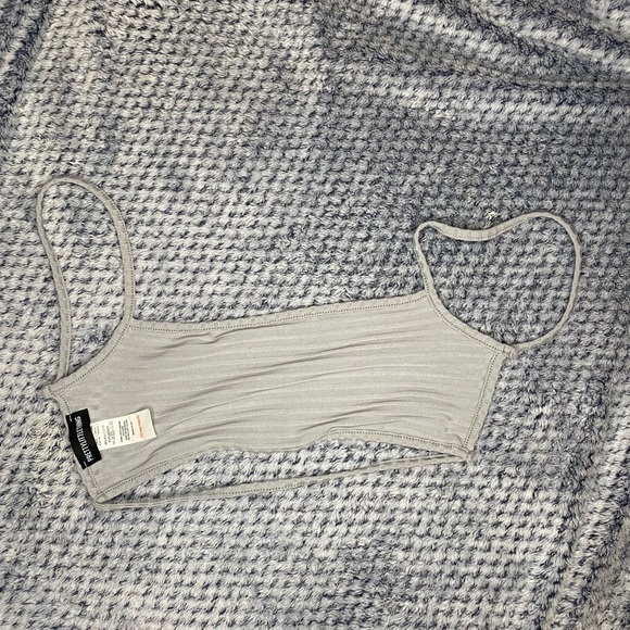 Grey halter top - Picture 4 of 4